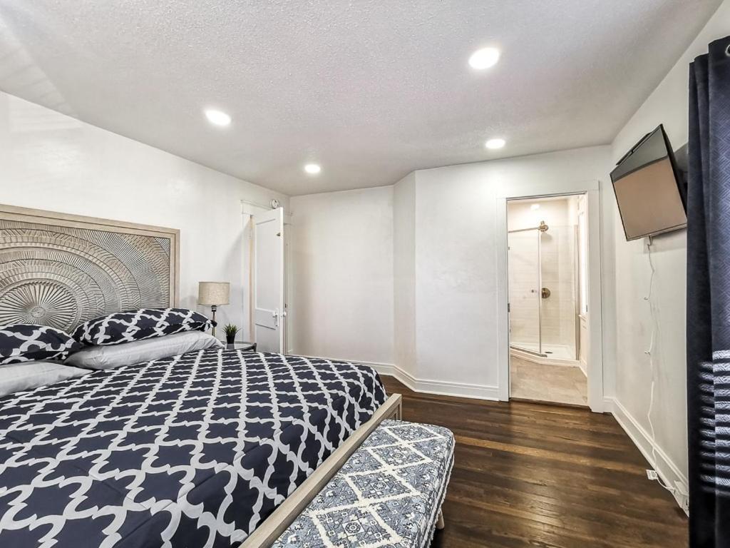 Newly Renovated Plaza Beauty-Three King Bedrooms Kansas City Dış mekan fotoğraf