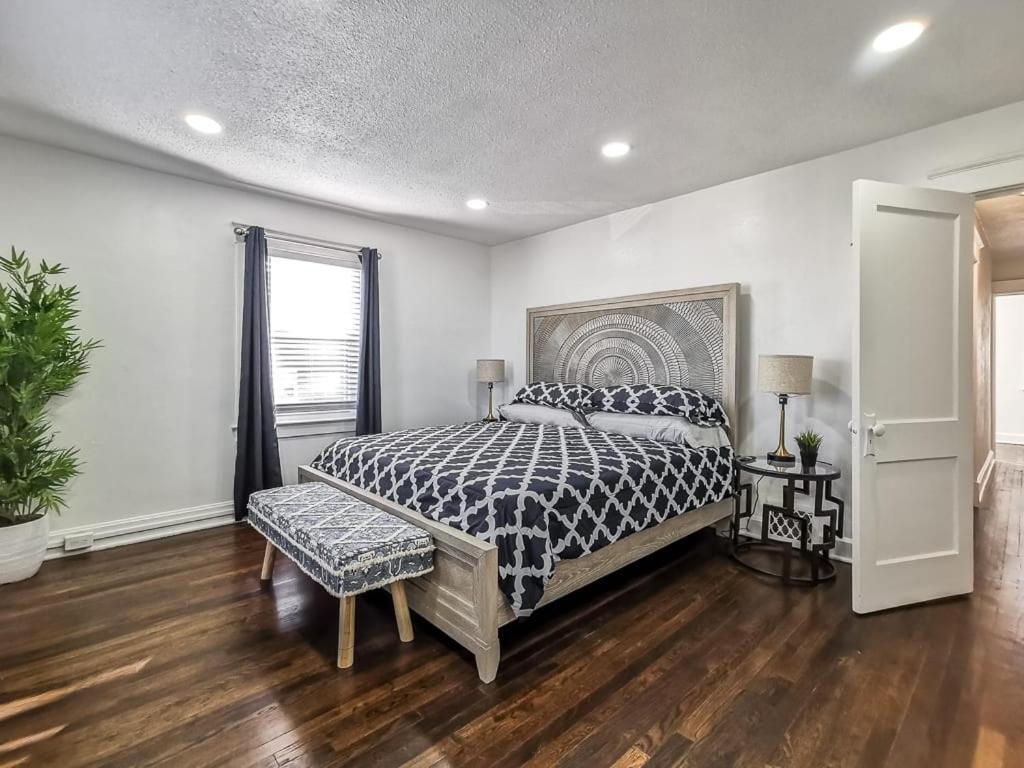 Newly Renovated Plaza Beauty-Three King Bedrooms Kansas City Dış mekan fotoğraf